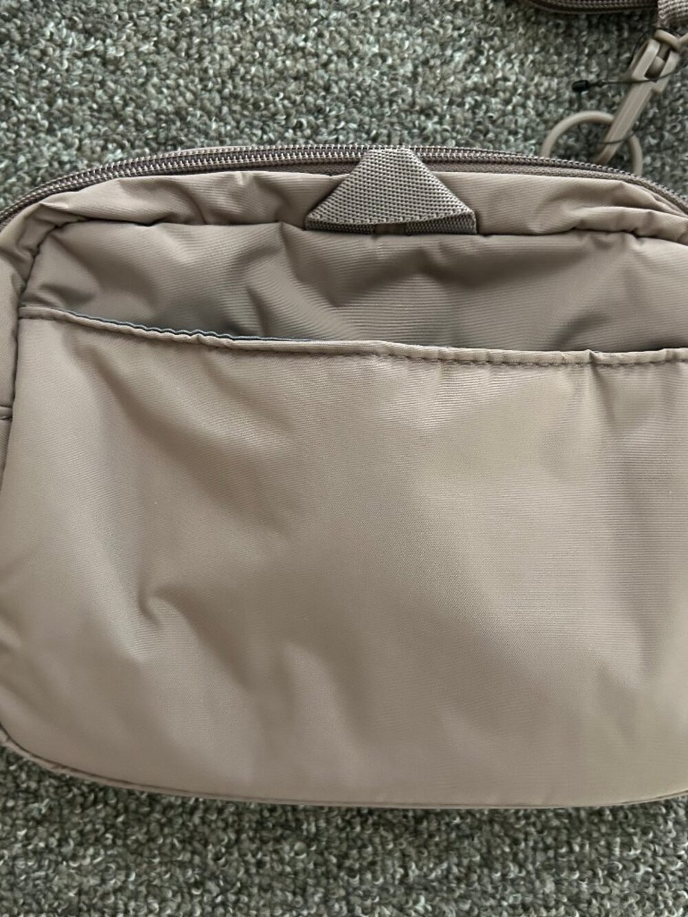 adidas "Originals" Puffer and Pouch Crossbody Bag - Picture 2 of 3